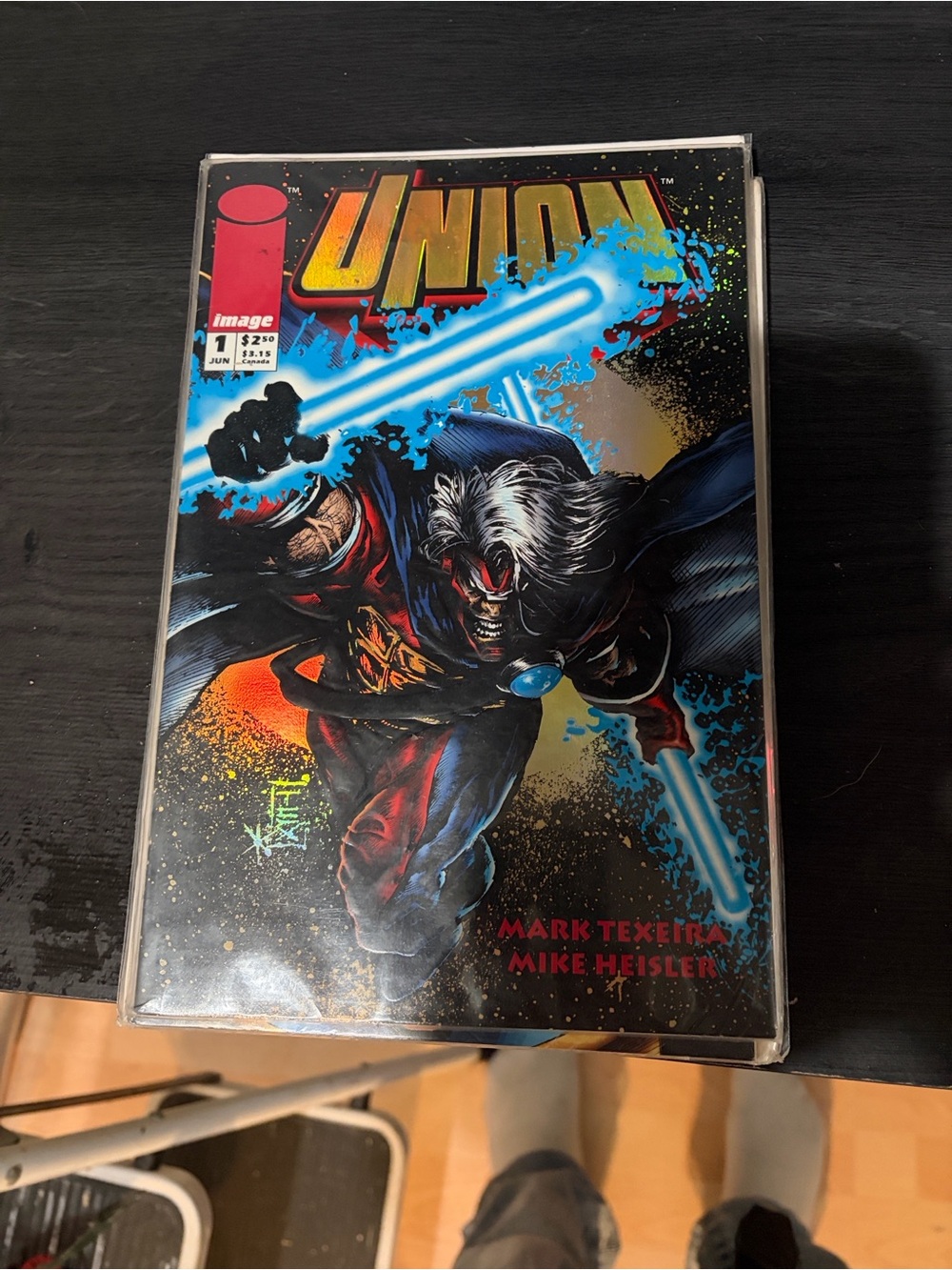 Comic Book Collector Set - Multi-Color Covers - Picture 2 of 9